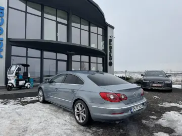 VOLKSWAGEN PASSAT CC    AUTOMAT
