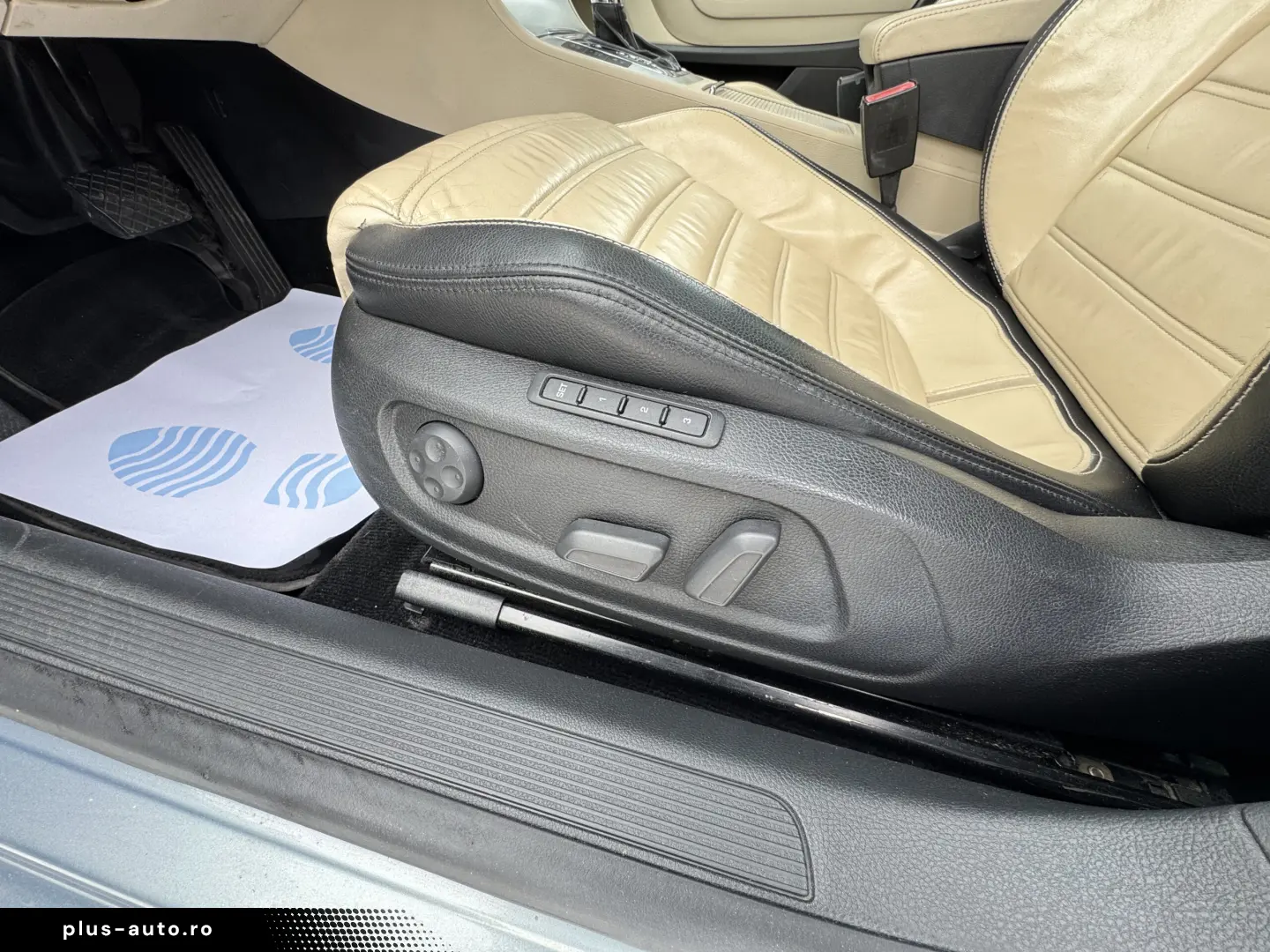 VOLKSWAGEN PASSAT CC    AUTOMAT