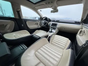 VOLKSWAGEN PASSAT CC    AUTOMAT