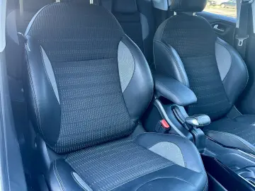 Peugeot 2008   2017   83.000KM   AUTOMAT   RATE   GARANTIE