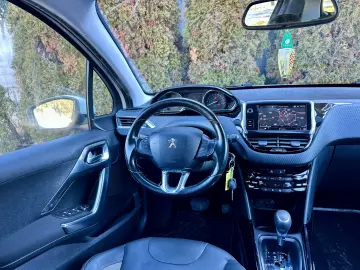 Peugeot 2008   2017   83.000KM   AUTOMAT   RATE   GARANTIE
