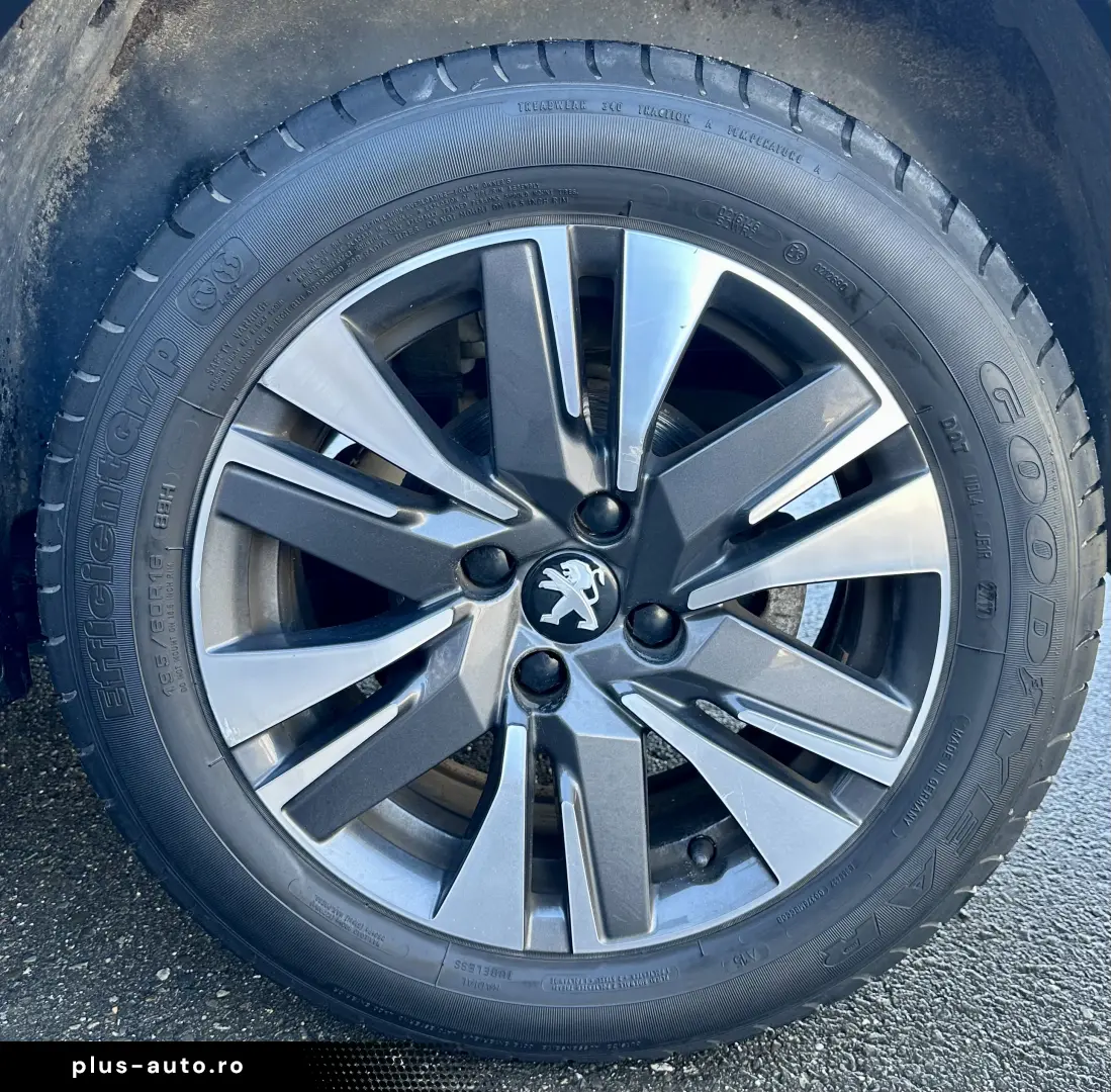 Peugeot 2008   2017   83.000KM   AUTOMAT   RATE   GARANTIE