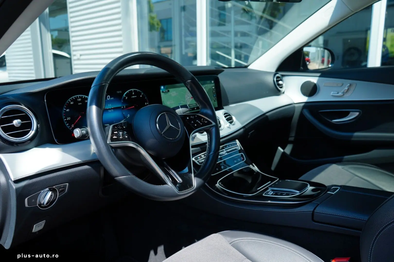 MERCEDES-BENZ E 220 d Lim. Avantgarde 9G PANO LED MBUX NIGHT