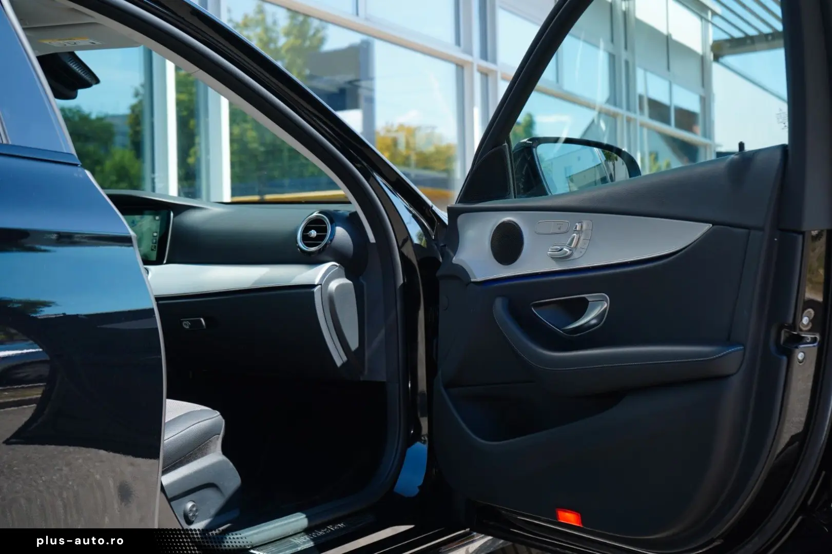 MERCEDES-BENZ E 220 d Lim. Avantgarde 9G PANO LED MBUX NIGHT