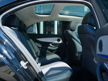 MERCEDES-BENZ E 220 d Lim. Avantgarde 9G PANO LED MBUX NIGHT