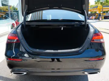 MERCEDES-BENZ E 220 d Lim. Avantgarde 9G PANO LED MBUX NIGHT