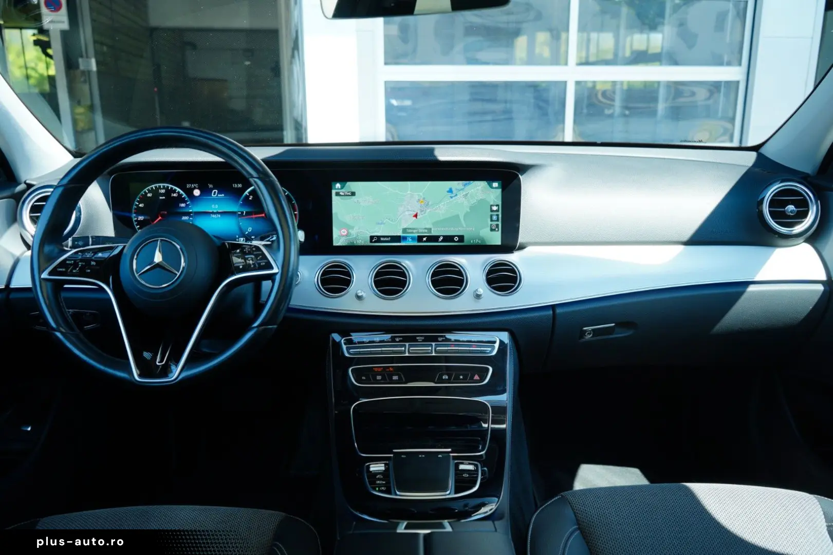 MERCEDES-BENZ E 220 d Lim. Avantgarde 9G PANO LED MBUX NIGHT