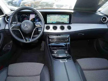 MERCEDES-BENZ E 220 d Avantgarde Rückfahrkamera DAB &hellip;