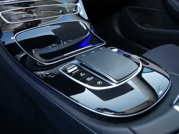 MERCEDES-BENZ E 220 d Avantgarde Rückfahrkamera DAB &hellip;