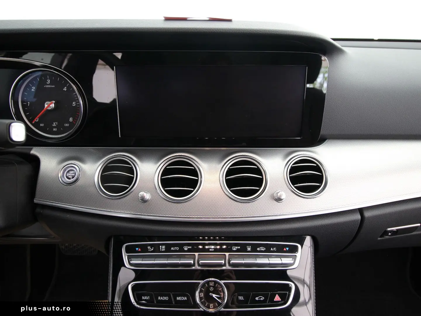 MERCEDES-BENZ E 220 d Avantgarde NAVI LED KAMERA STA&hellip;