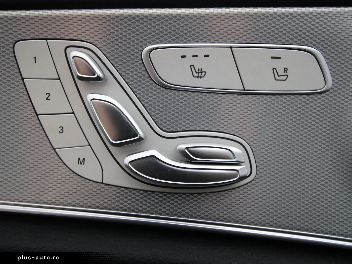 MERCEDES-BENZ E 220 d Avantgarde NAVI LED KAMERA STA&hellip;