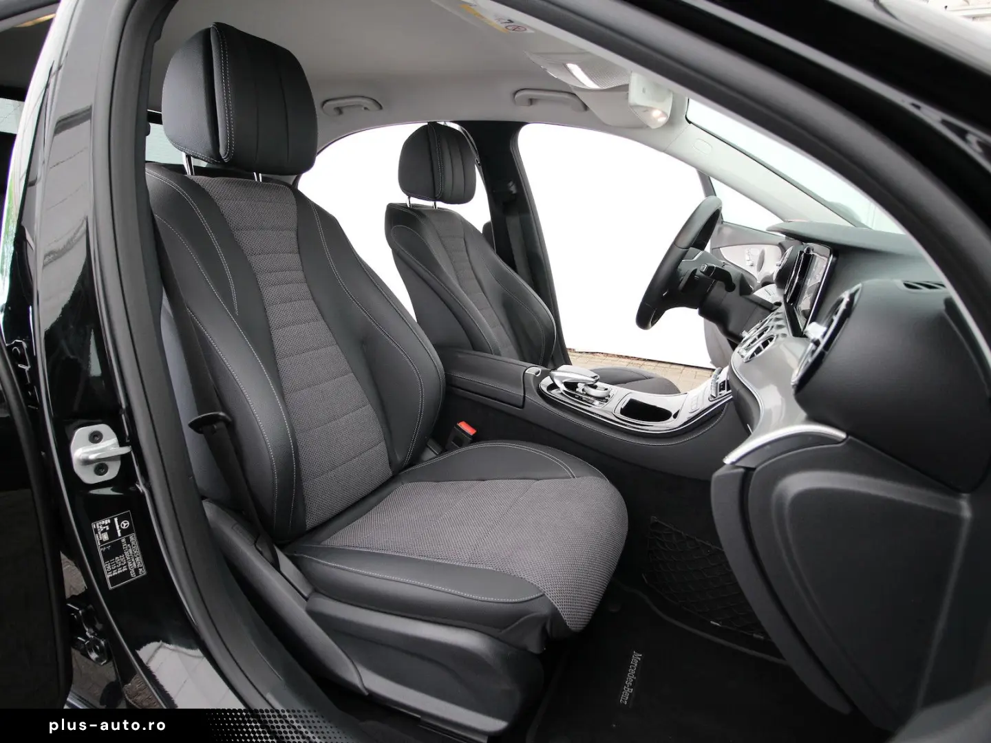 MERCEDES-BENZ E 220 d Avantgarde NAVI LED KAMERA STA&hellip;