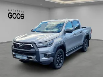 TOYOTA Hilux Double Cab Invincible 4x4