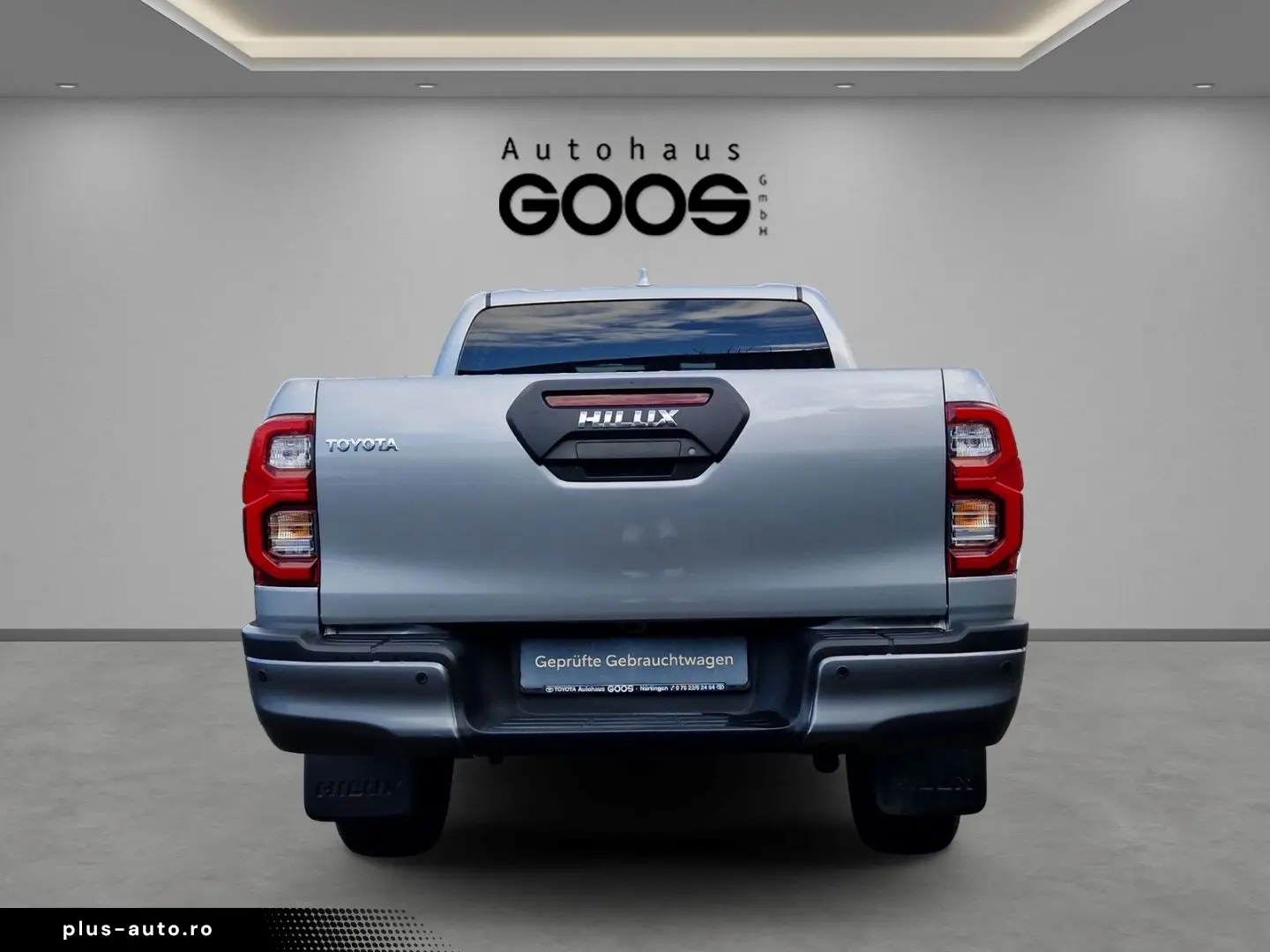 TOYOTA Hilux Double Cab Invincible 4x4