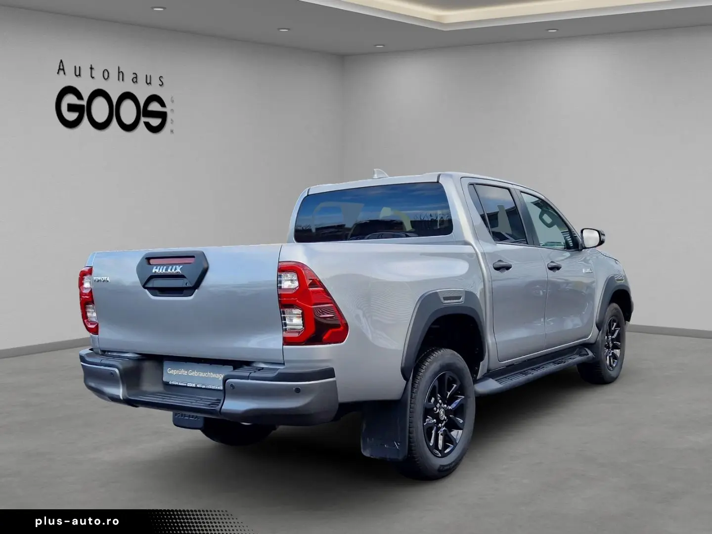TOYOTA Hilux Double Cab Invincible 4x4