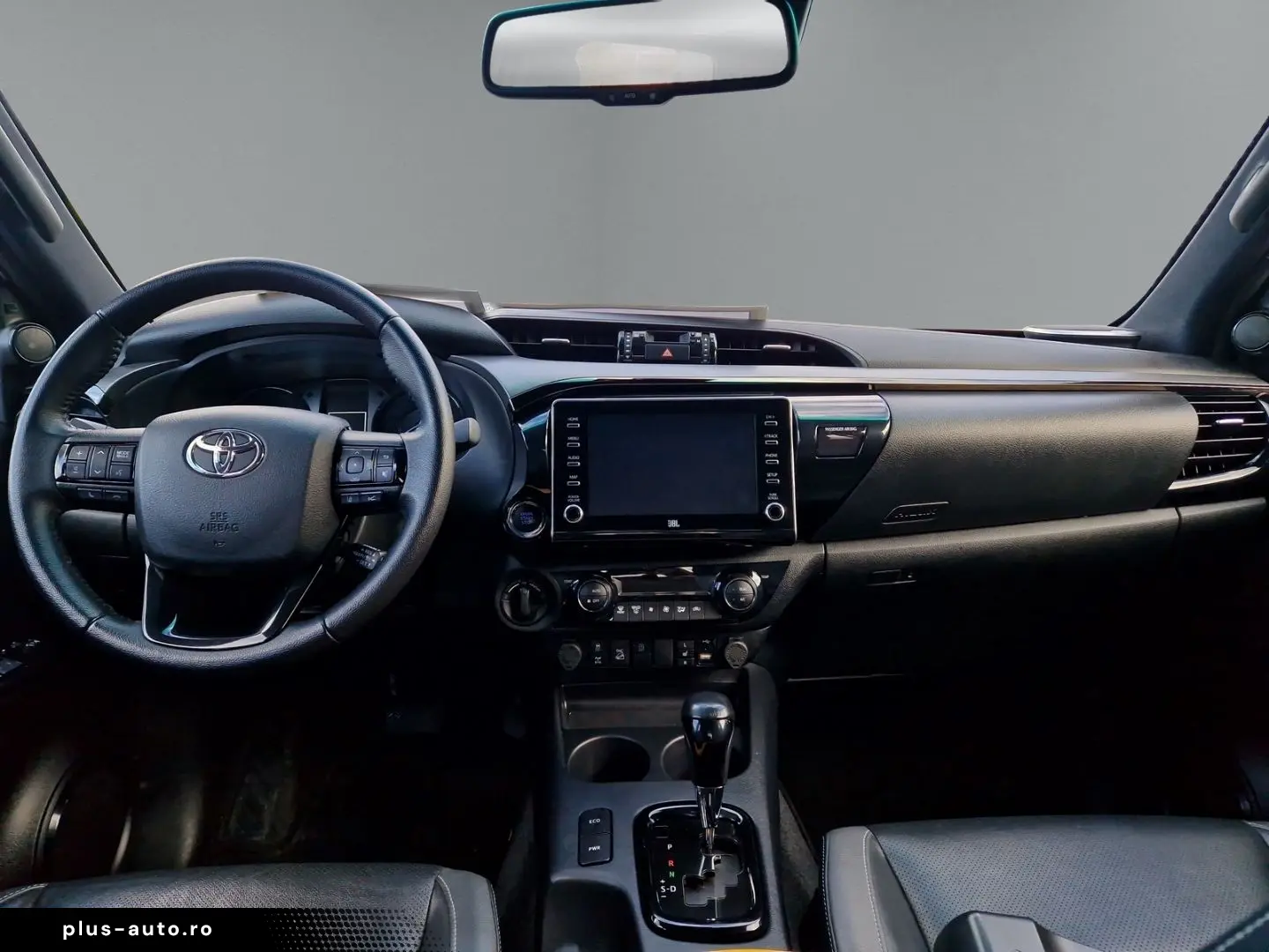 TOYOTA Hilux Double Cab Invincible 4x4