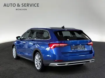 SKODA Octavia 2.0 TDI Scout 4x4 DSG  MATRIX HUD NAVI