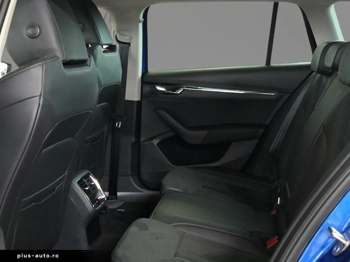 SKODA Octavia 2.0 TDI Scout 4x4 DSG  MATRIX HUD NAVI