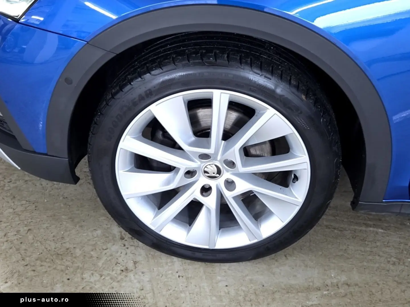 SKODA Octavia 2.0 TDI Scout 4x4 DSG  MATRIX HUD NAVI