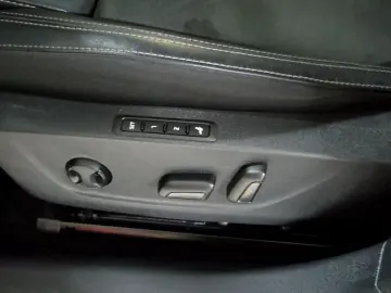 SKODA Octavia 2.0 TDI Scout 4x4 DSG  MATRIX HUD NAVI