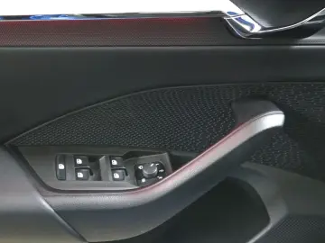 SKODA Octavia 2.0 TDI Scout 4x4 DSG  MATRIX HUD NAVI