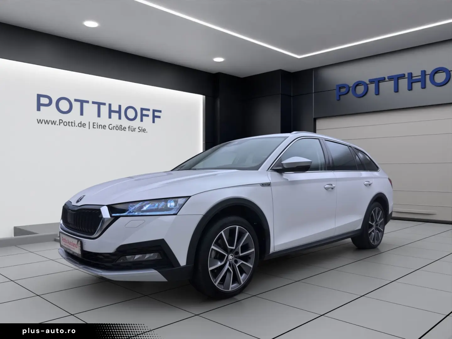 SKODA Octavia Combi 2.0 TDI DSG 4x4 SCOUT AHK NAVI HuD