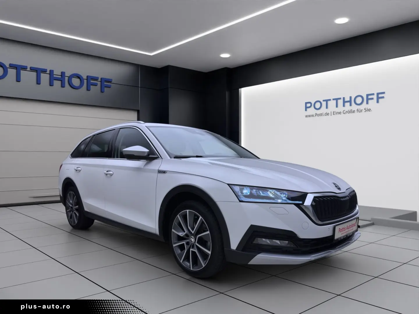 SKODA Octavia Combi 2.0 TDI DSG 4x4 SCOUT AHK NAVI HuD