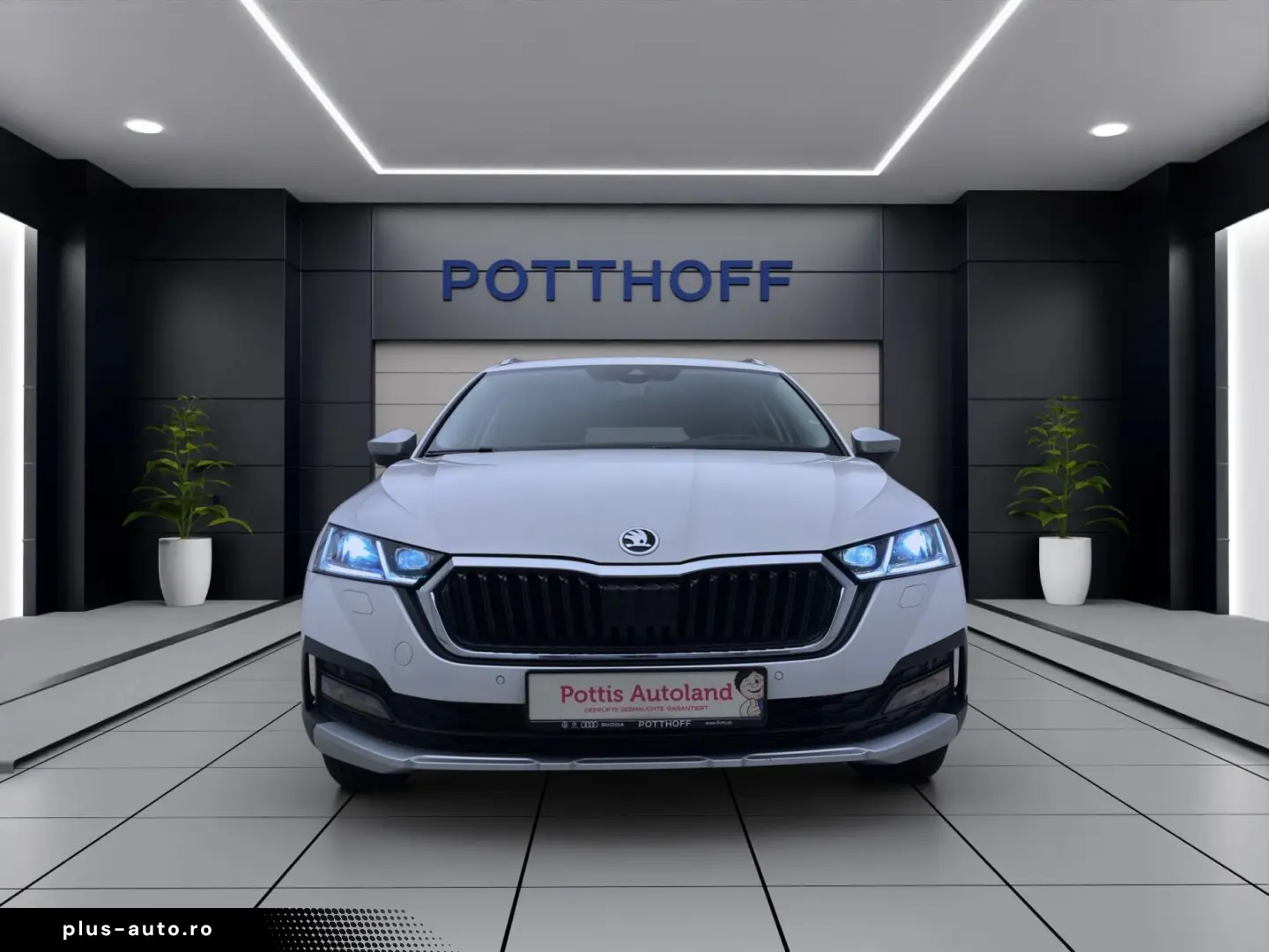 SKODA Octavia Combi 2.0 TDI DSG 4x4 SCOUT AHK NAVI HuD