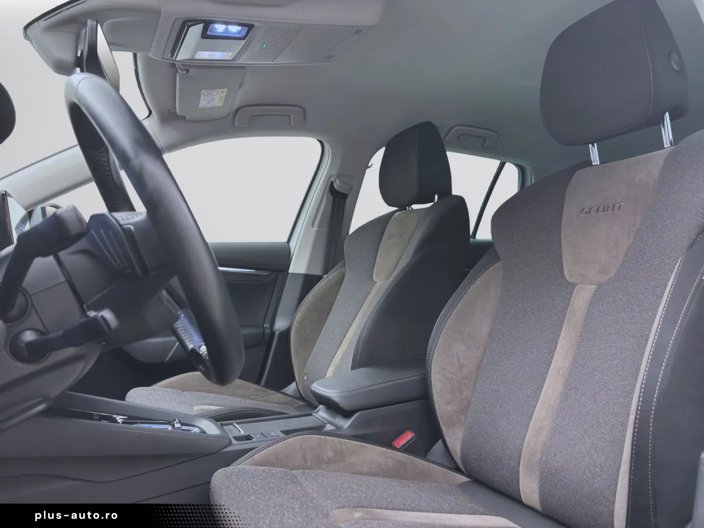 SKODA Octavia Combi 2.0 TDI DSG 4x4 SCOUT AHK NAVI HuD