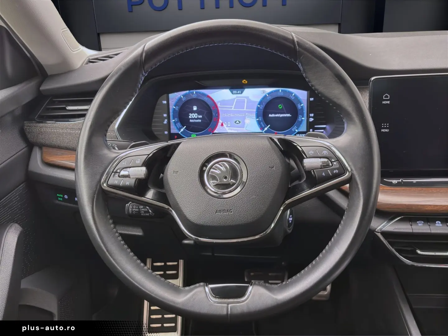 SKODA Octavia Combi 2.0 TDI DSG 4x4 SCOUT AHK NAVI HuD