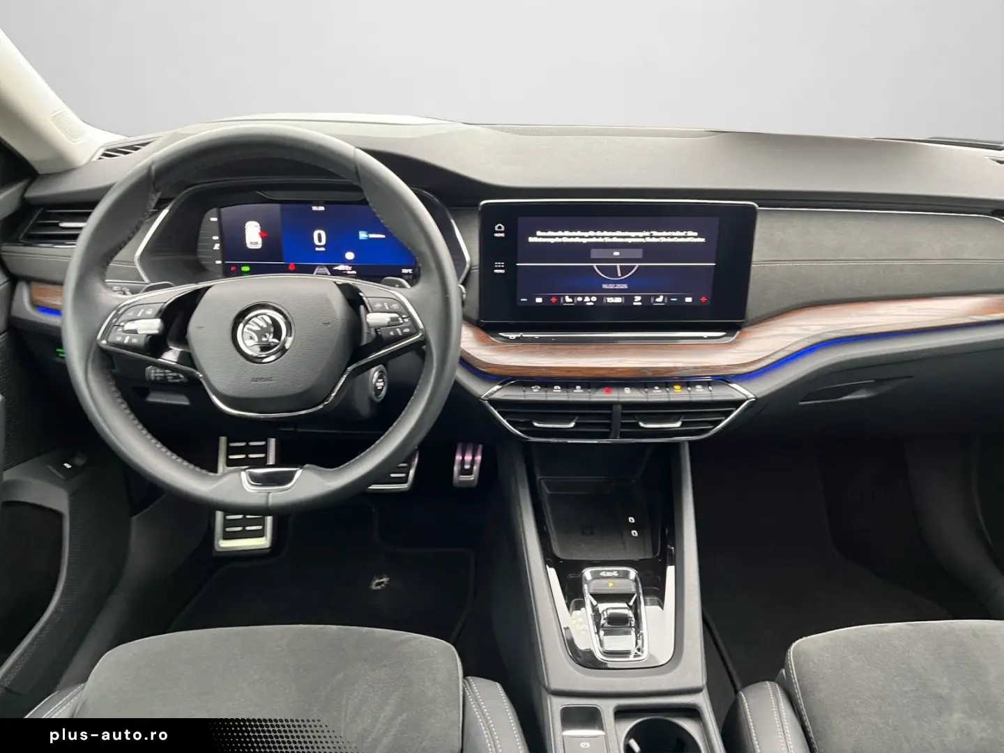 SKODA Octavia Combi 2 0 TDI Scout DSG 4x4 AHK NAVI LED