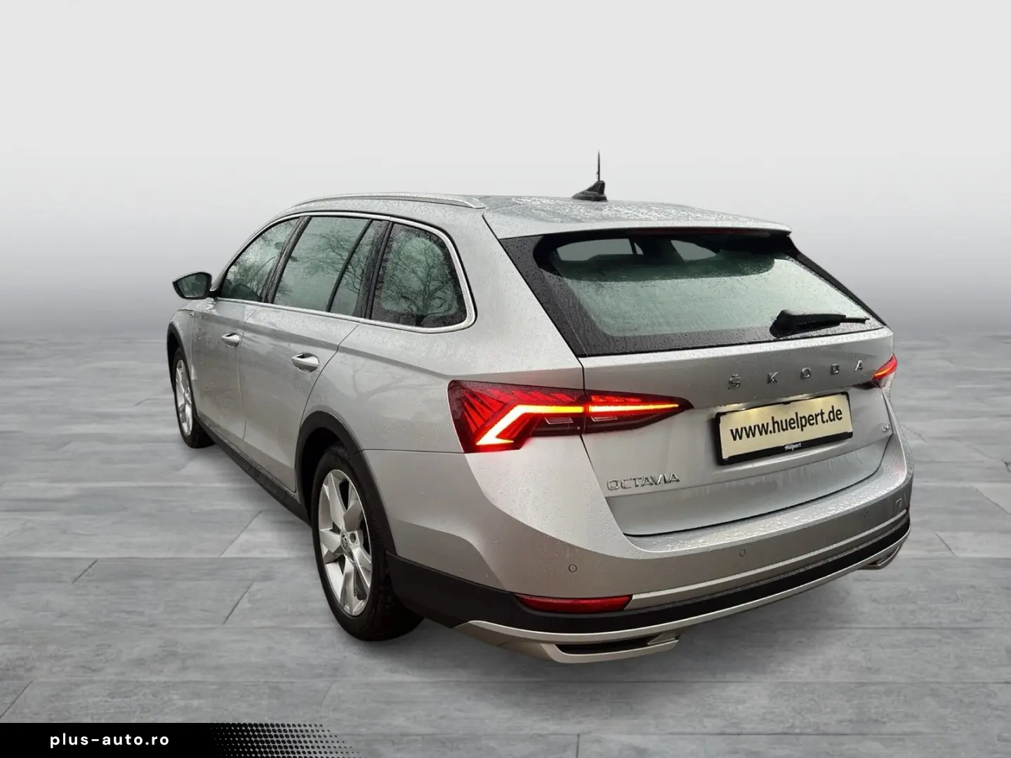 SKODA Octavia Combi 2.0 SCOUT 4X4 LM18 MATRIX CARPLAY