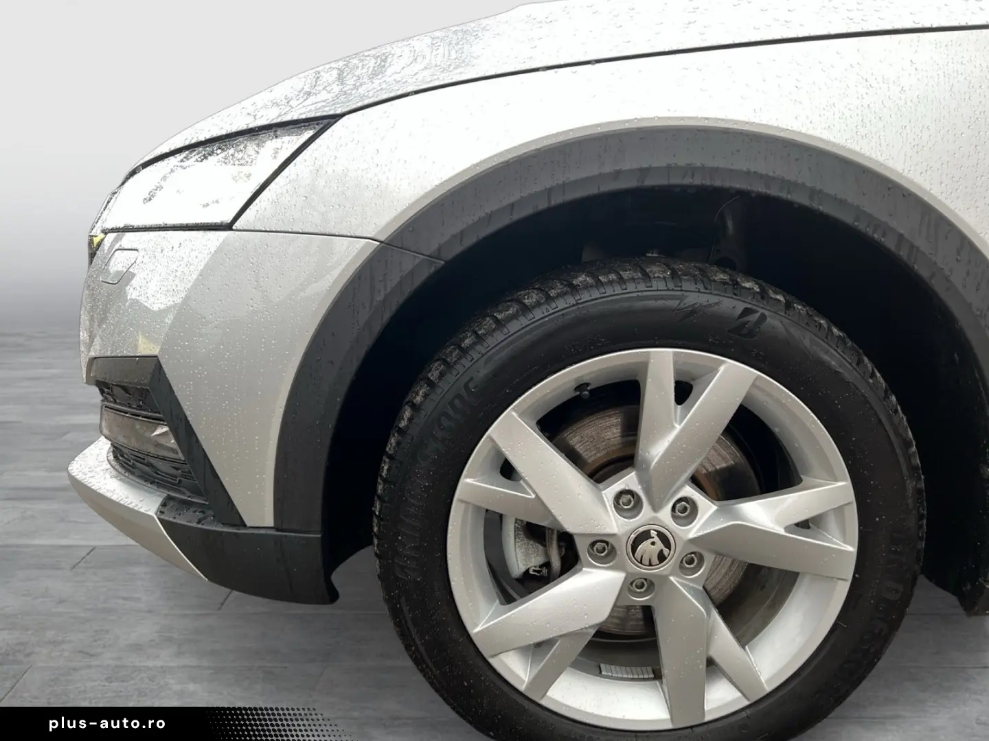 SKODA Octavia Combi 2.0 SCOUT 4X4 LM18 MATRIX CARPLAY