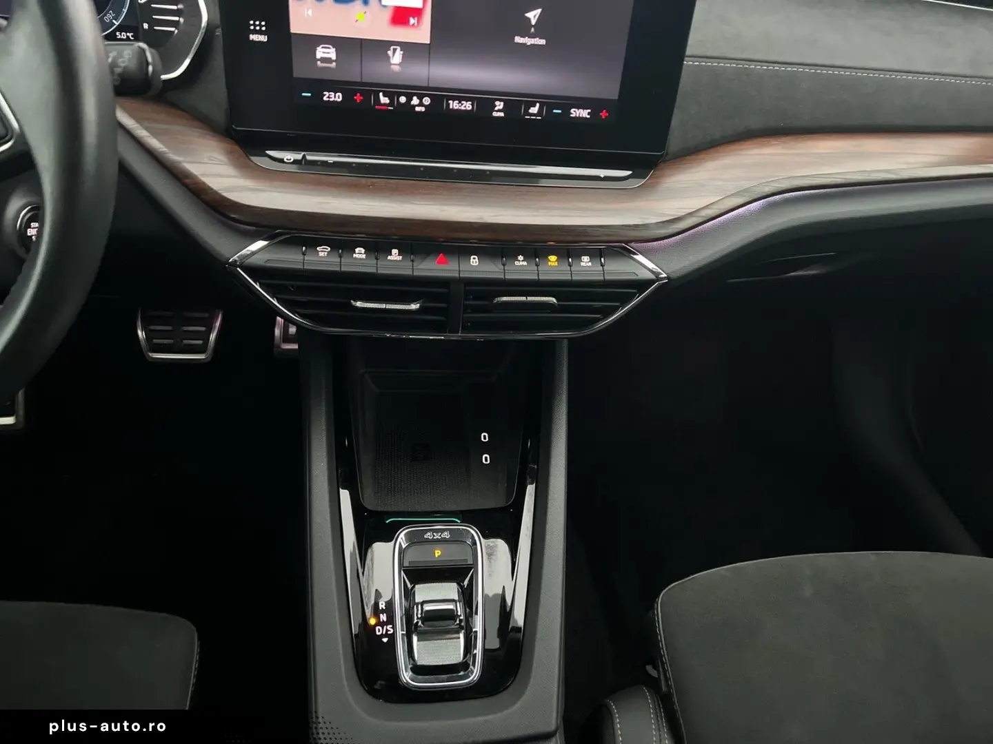 SKODA Octavia Combi 2.0 SCOUT 4X4 LM18 MATRIX CARPLAY