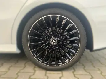 Mercedes-Benz A 220 d Limo AMGPREMIUMPLUS PanoBurmHUD360