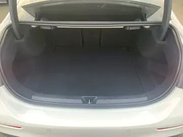 Mercedes-Benz A 220 d Limo AMGPREMIUMPLUS PanoBurmHUD360