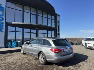 MERCEDES-BENZ C200d    AUTOMAT