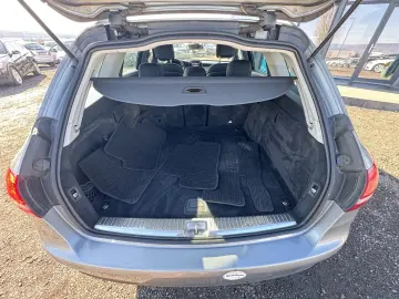 MERCEDES-BENZ C200d    AUTOMAT