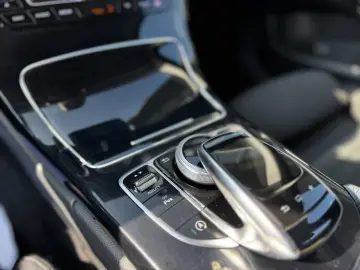 MERCEDES-BENZ C200d    AUTOMAT