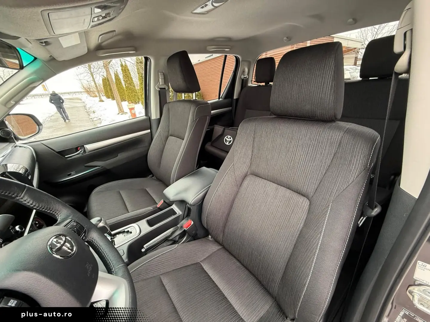 TOYOTA Hilux Double Cab Comfort 4x4