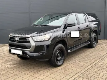 TOYOTA Hilux Double Cab Country 4x4