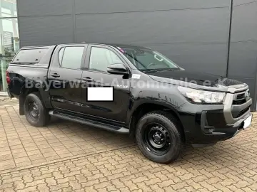 TOYOTA Hilux Double Cab Country 4x4
