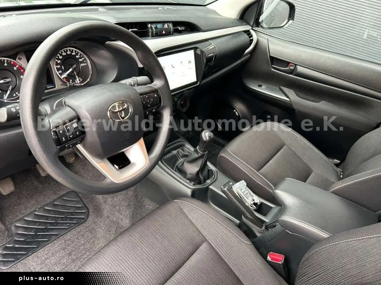 TOYOTA Hilux Double Cab Country 4x4