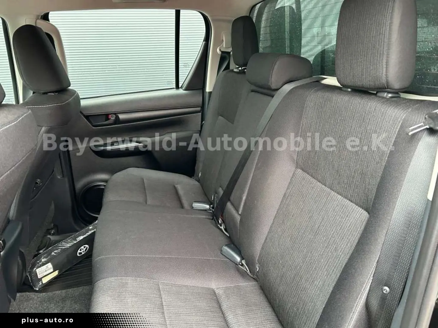 TOYOTA Hilux Double Cab Country 4x4