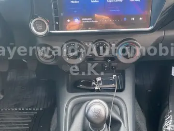 TOYOTA Hilux Double Cab Country 4x4