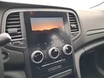 RENAULT MEGANE 1.3 TCe 140CP equilibre