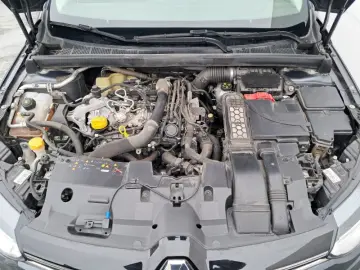 RENAULT MEGANE 1.3 TCe 140CP equilibre