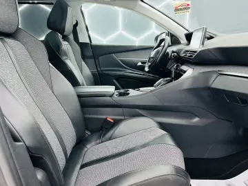 PEUGEOT 5008 2019 1.5D E6 7Locuri Garantie 12 Luni Rate Avan