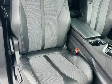 PEUGEOT 5008 2019 1.5D E6 7Locuri Garantie 12 Luni Rate Avan