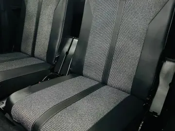 PEUGEOT 5008 2019 1.5D E6 7Locuri Garantie 12 Luni Rate Avan